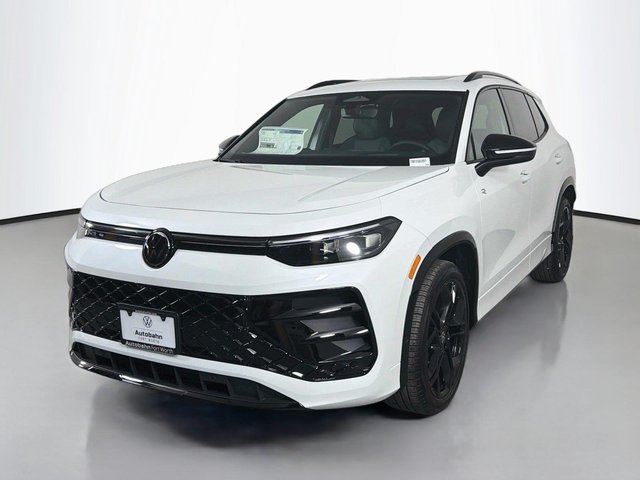 New 2026 Volkswagen Tiguan SE R-Line Black