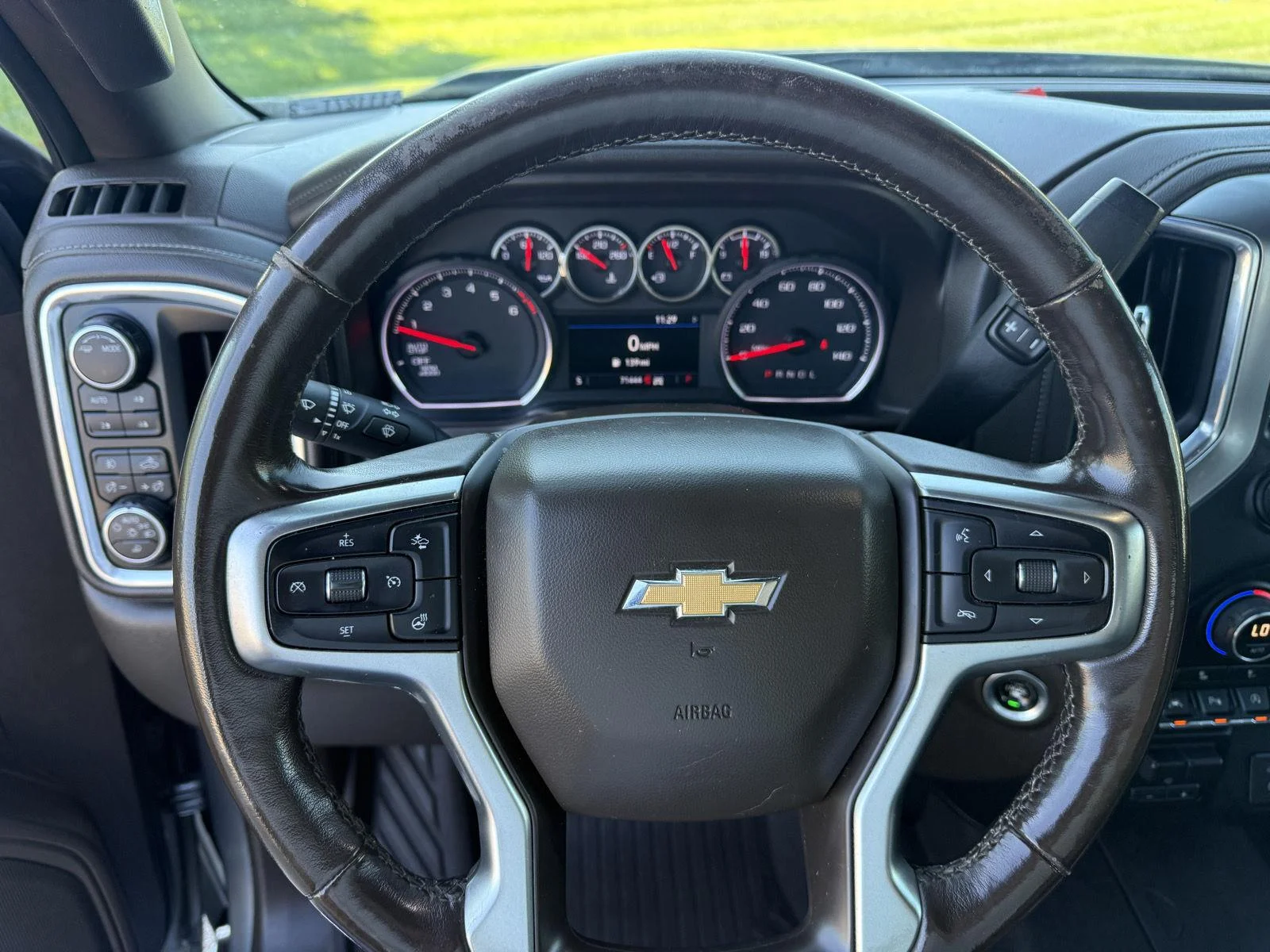 Used 2020 Shadow Gray Metallic Chevrolet LTZ image 21