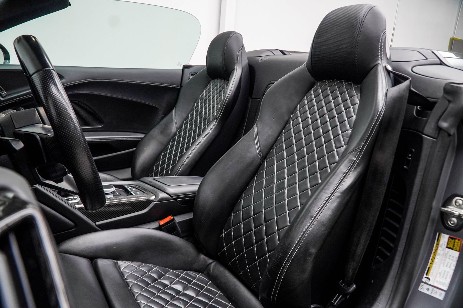 Used 2017 Green Audi 5.2 image 38