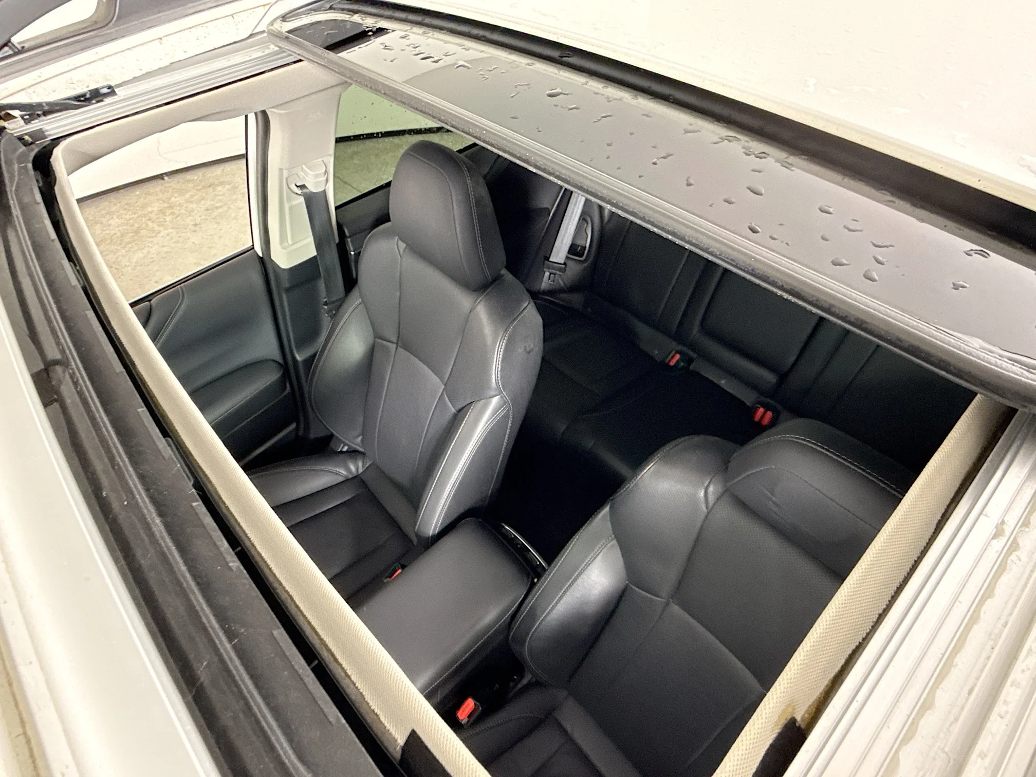 Used 2020 Crystal White Pearl Subaru Limited XT image 23
