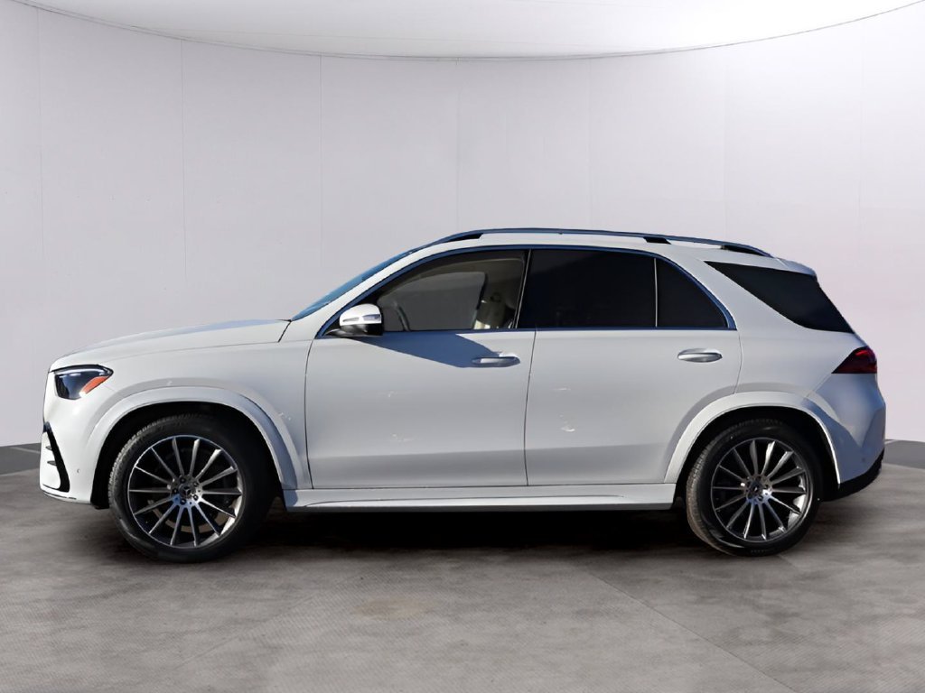 Used 2026 MANUFAKTUR Moonlight White Metallic Mercedes-Benz GLE 350 image 4