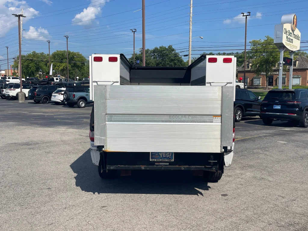 Used 2022 Oxford White Ford XL image 19