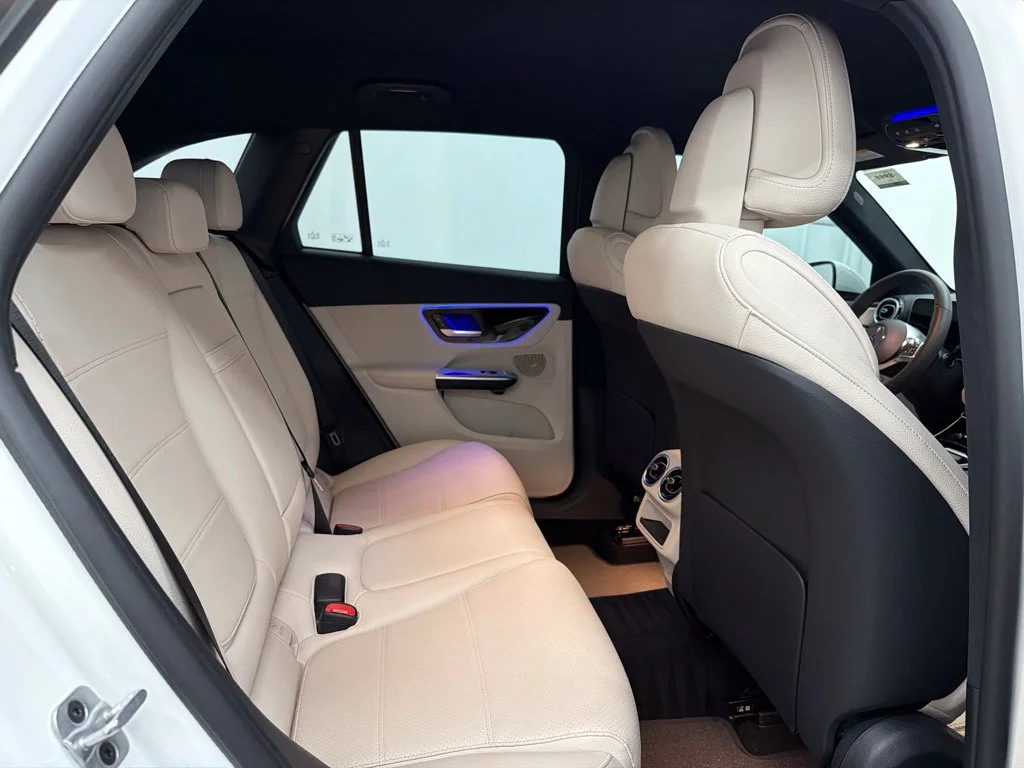 Certified Used 2025 White Mercedes-Benz GLC 350e image 28