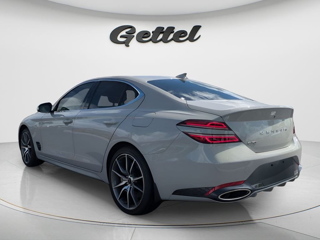 2026 GENESIS G70 Standard - Photo 7