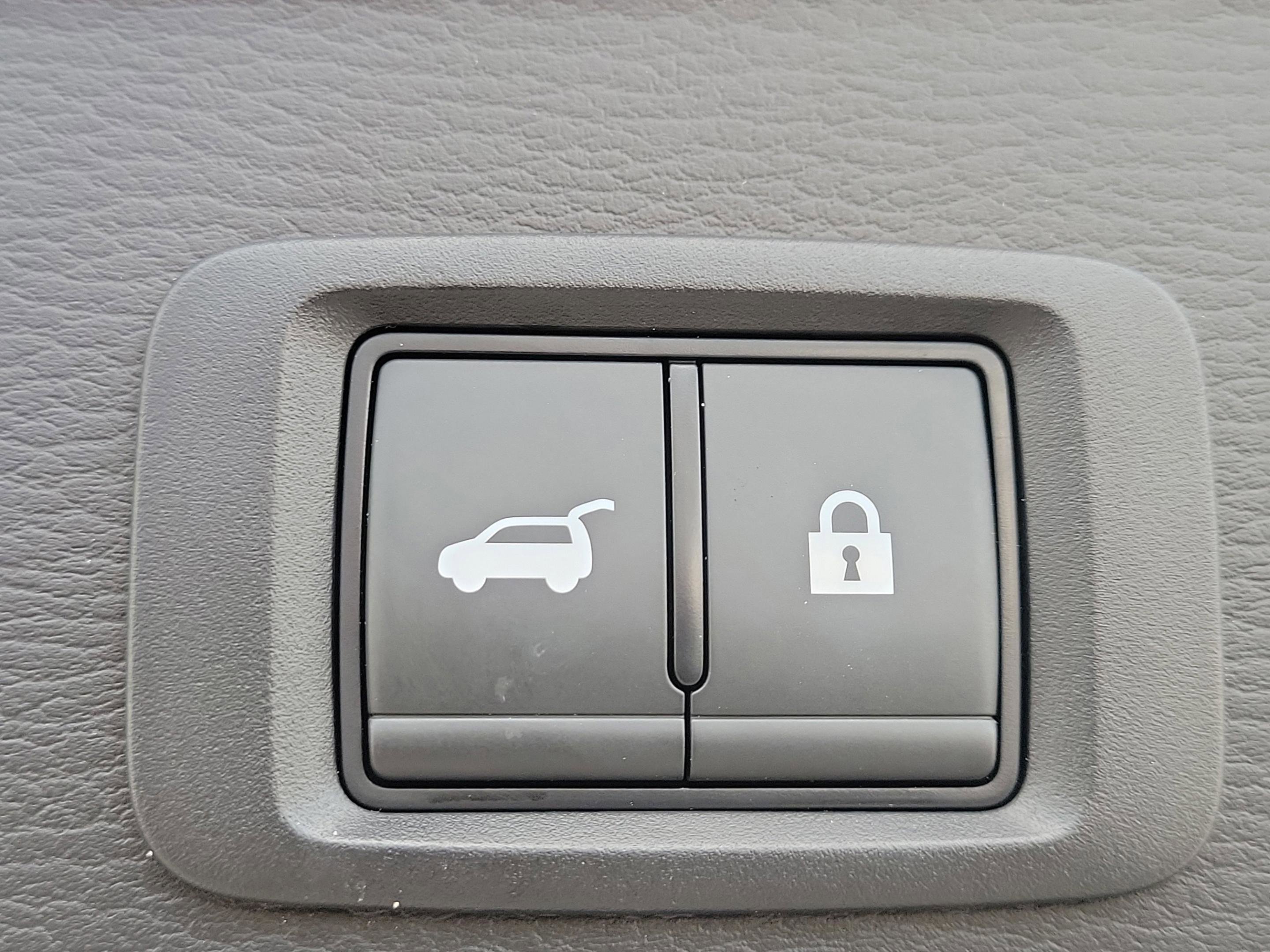 Used 2025 Moonstone Gray/Black Roof Mitsubishi SEL image 8