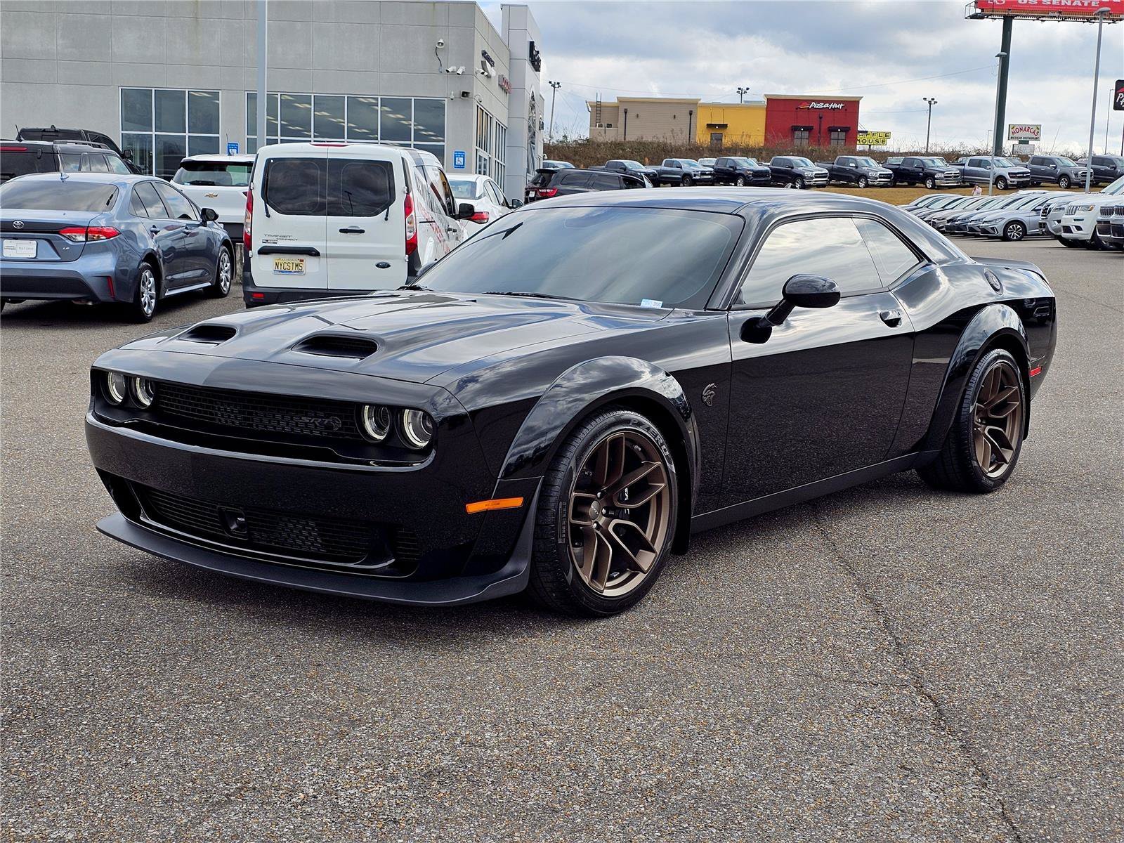 Used 2023 Pitch Black Clearcoat Dodge SRT Hellcat Widebody Jailbreak image 1