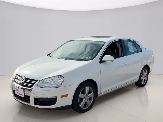 Pre-Owned 2009 Volkswagen Jetta SE