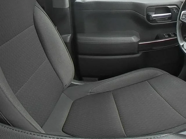Used 2020 White Chevrolet LT image 37