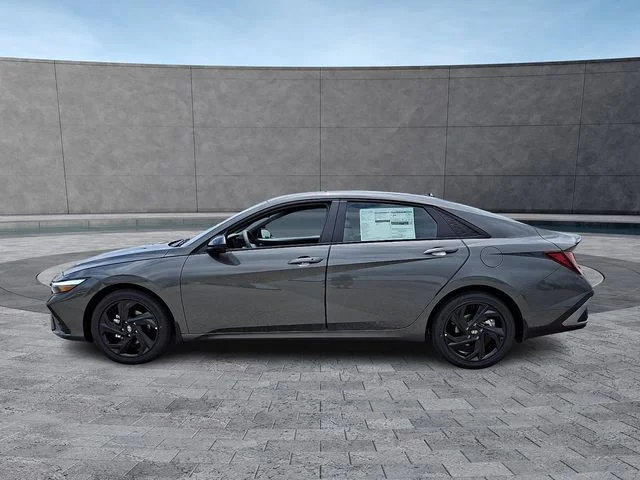 New 2026 Gray Hyundai SEL Sport image 4