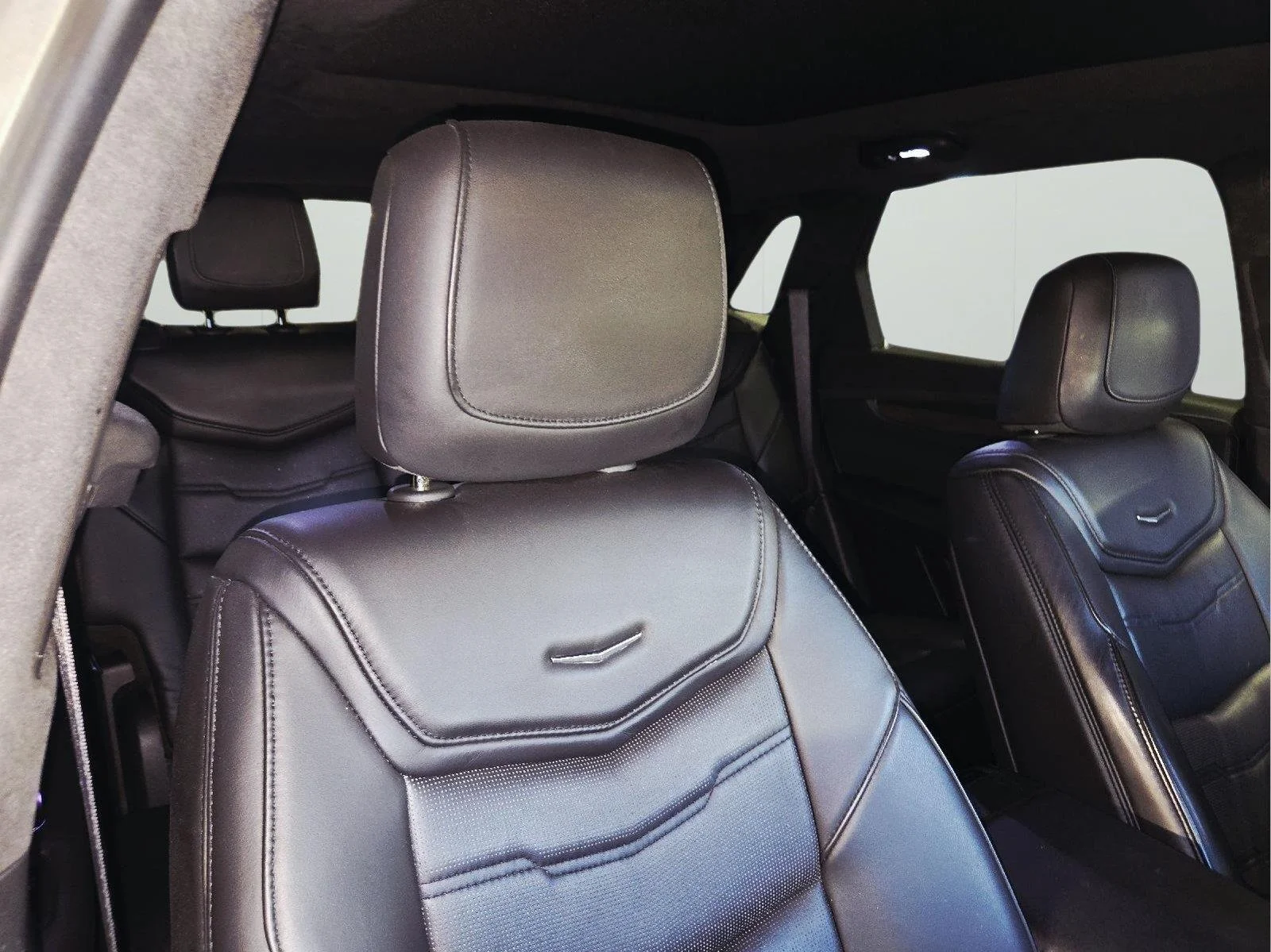 Used 2019 Bronze Dune Metallic Cadillac Platinum AWD image 58