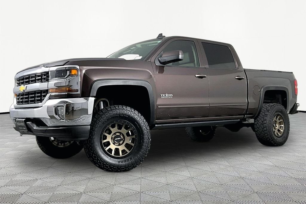 2016 Chevrolet Silverado 1500 LT Crew Cab Short Box's photo
