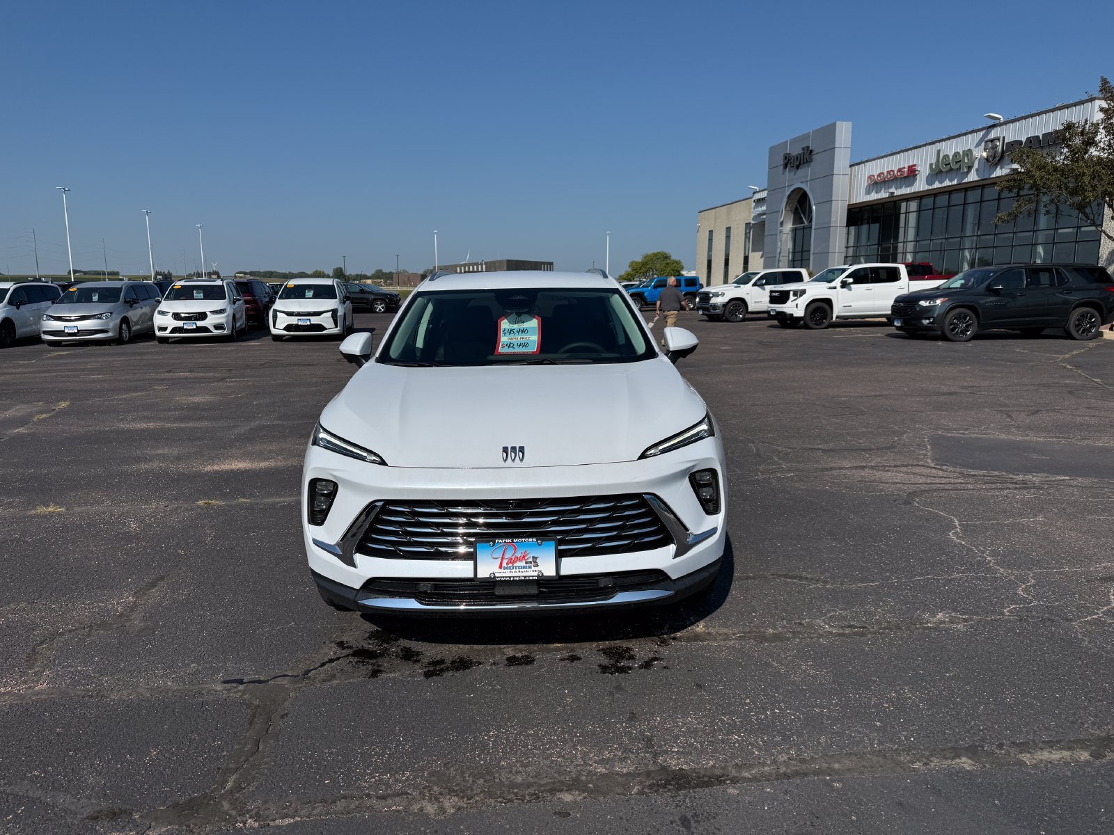 New 2026 Iridescent White Tricoat Buick Preferred image 3