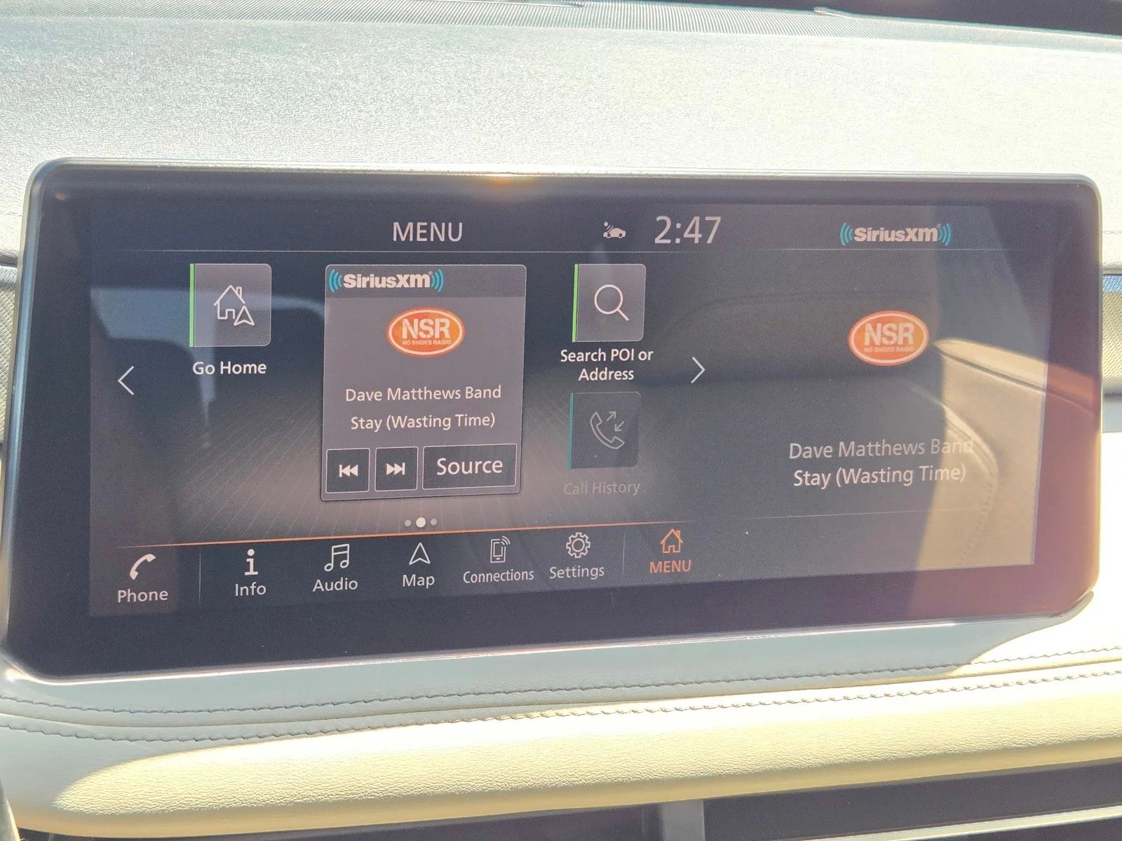 Used 2023 Grand Blue INFINITI LUXE image 24