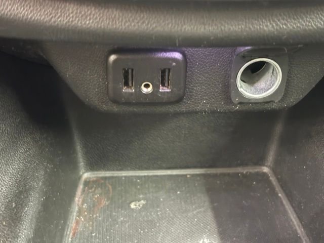 Used 2018 White Chevrolet LT image 31