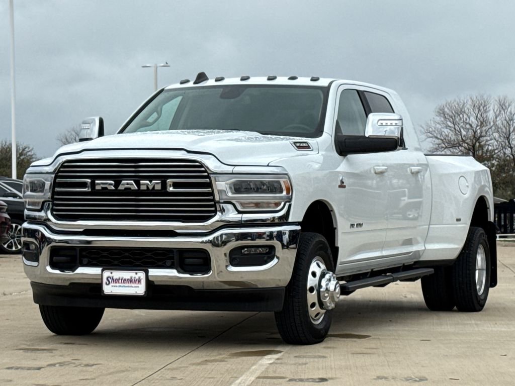 Used 2024 White Ram Laramie image 3