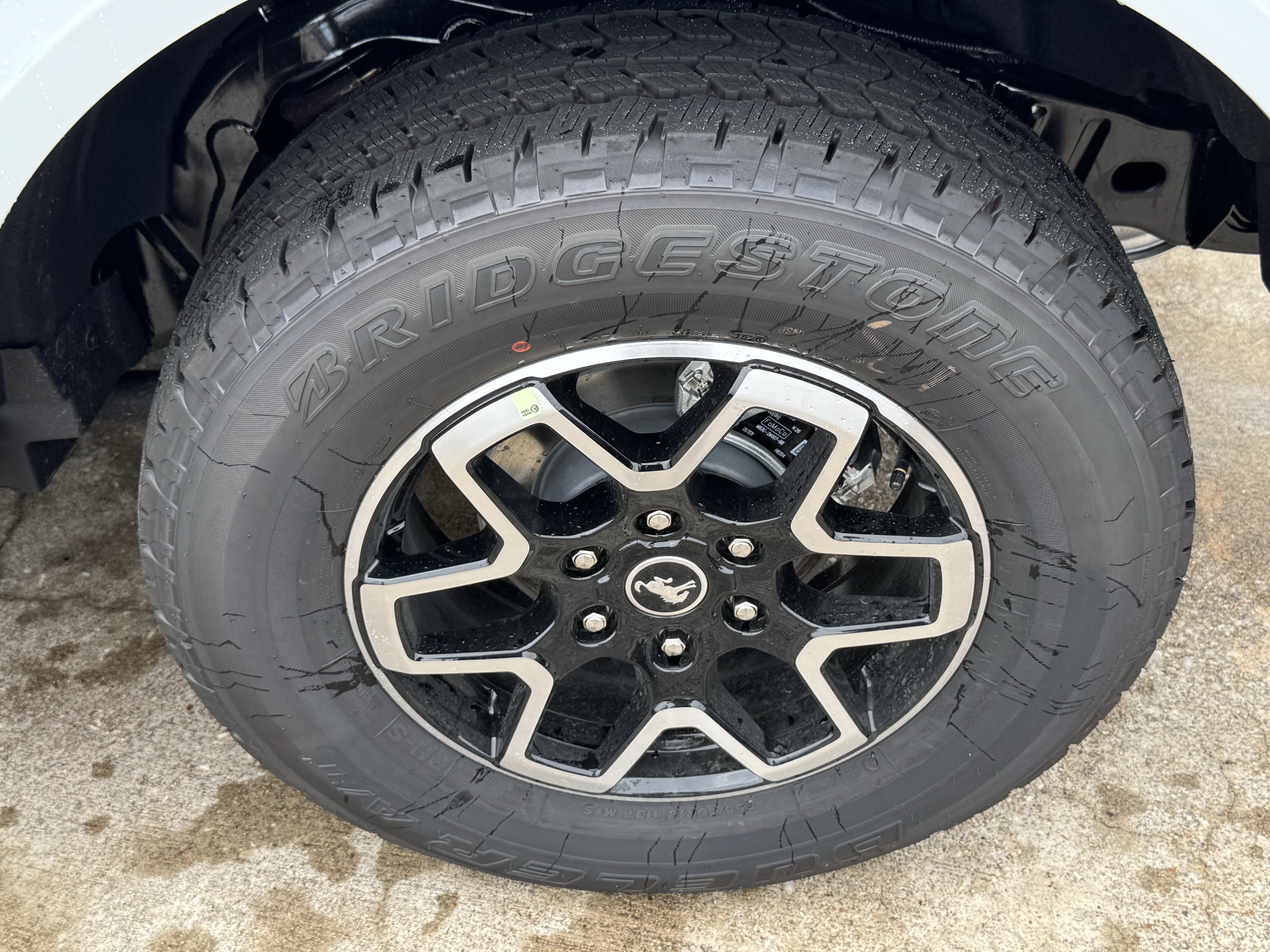 New 2026 Avalanche Ford Outer Banks image 8
