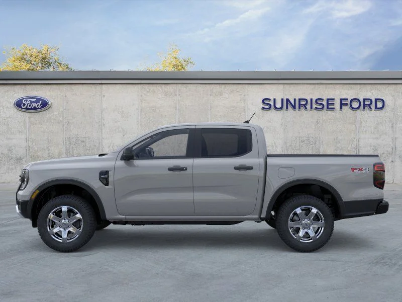 New 2026 Avalanche Ford XLT image 3