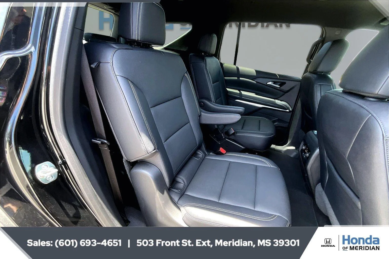 Used 2025 Mosaic Black Metallic Chevrolet AWD LT image 20
