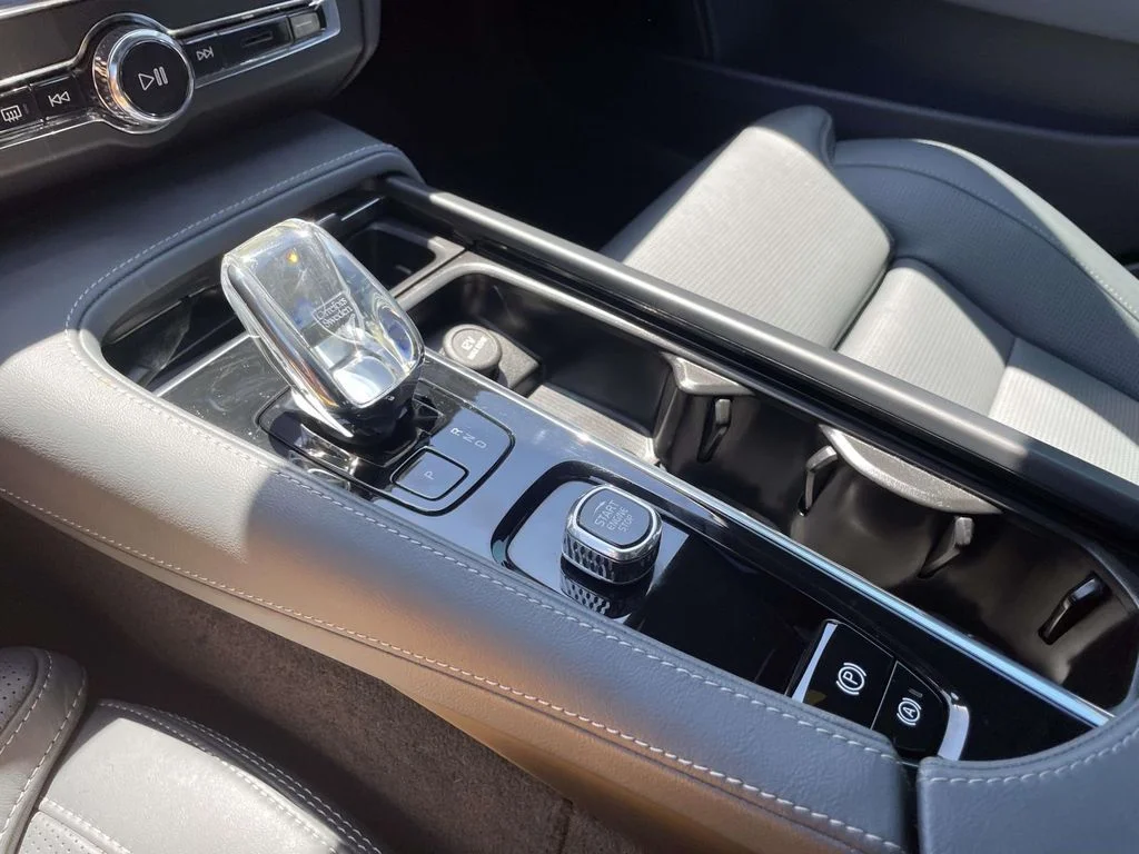 Certified Used 2023 Platinum Grey Volvo Ultimate image 23