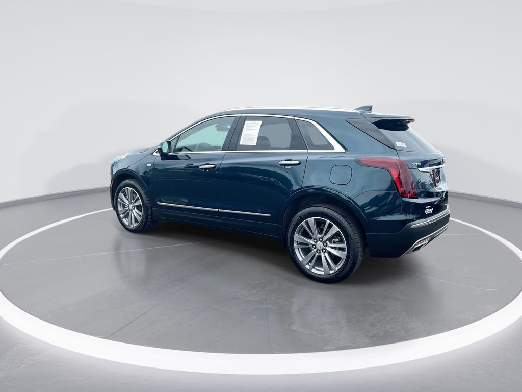Used 2025 Green Cadillac Premium Luxury image 6