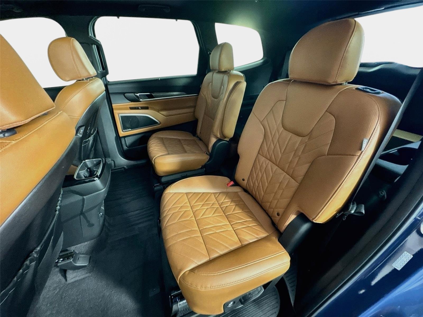 Used 2024 Midnight Lake Blue Kia EX X-Line image 24