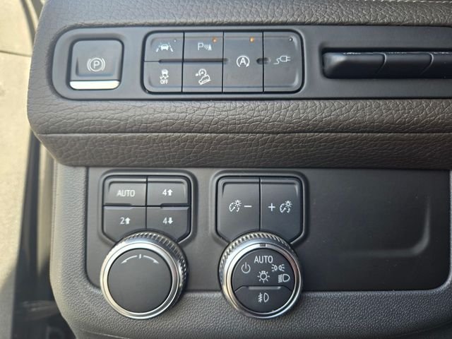 Used 2021 Black GMC Denali image 18