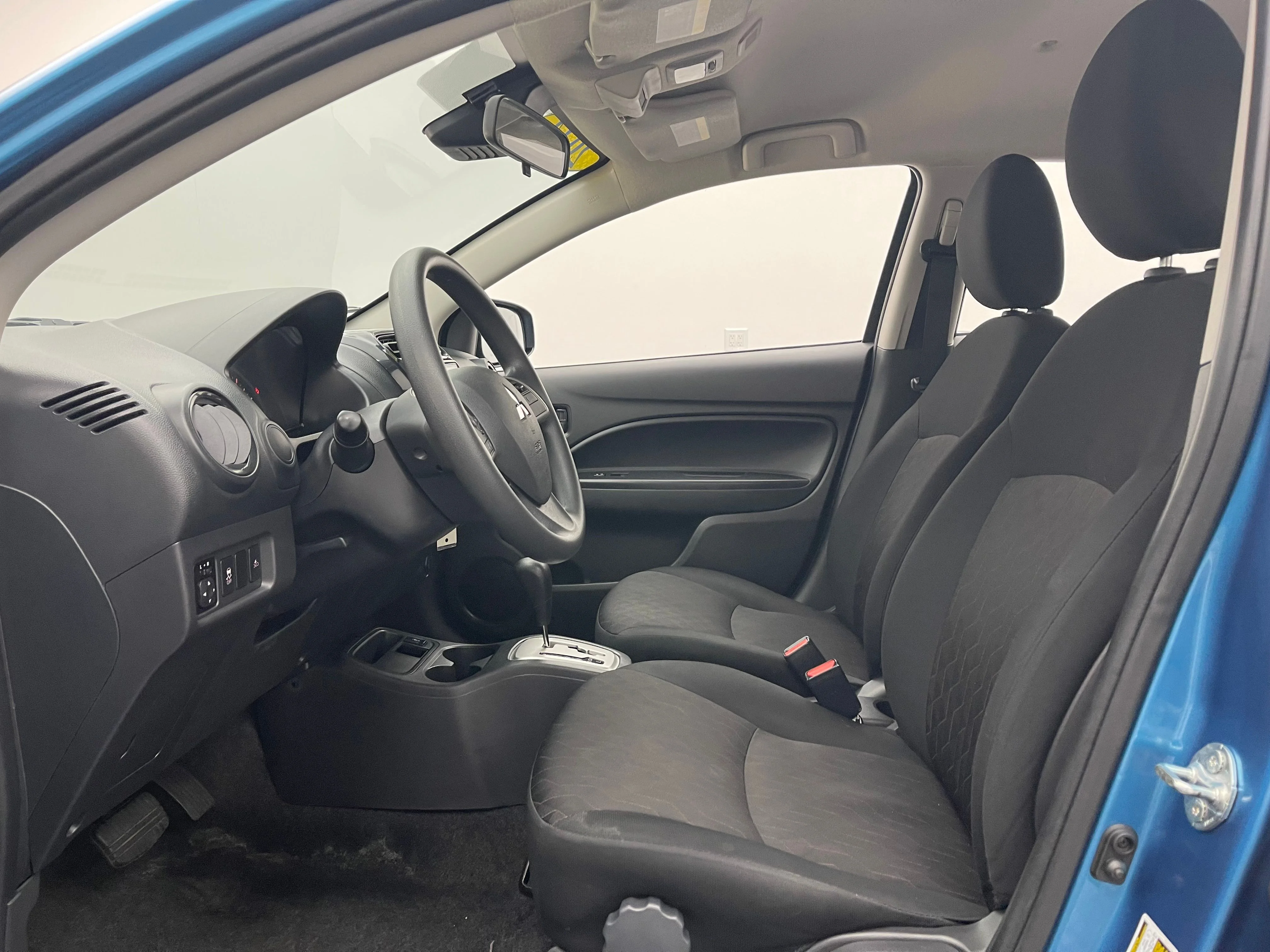 Used 2024 Blue Mitsubishi ES image 15