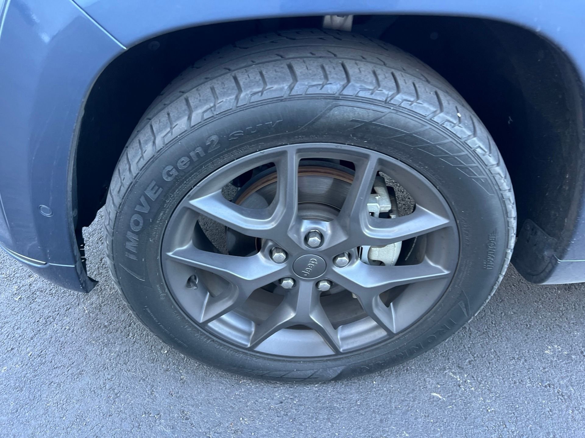 Used 2019 Blue Jeep Limited image 10