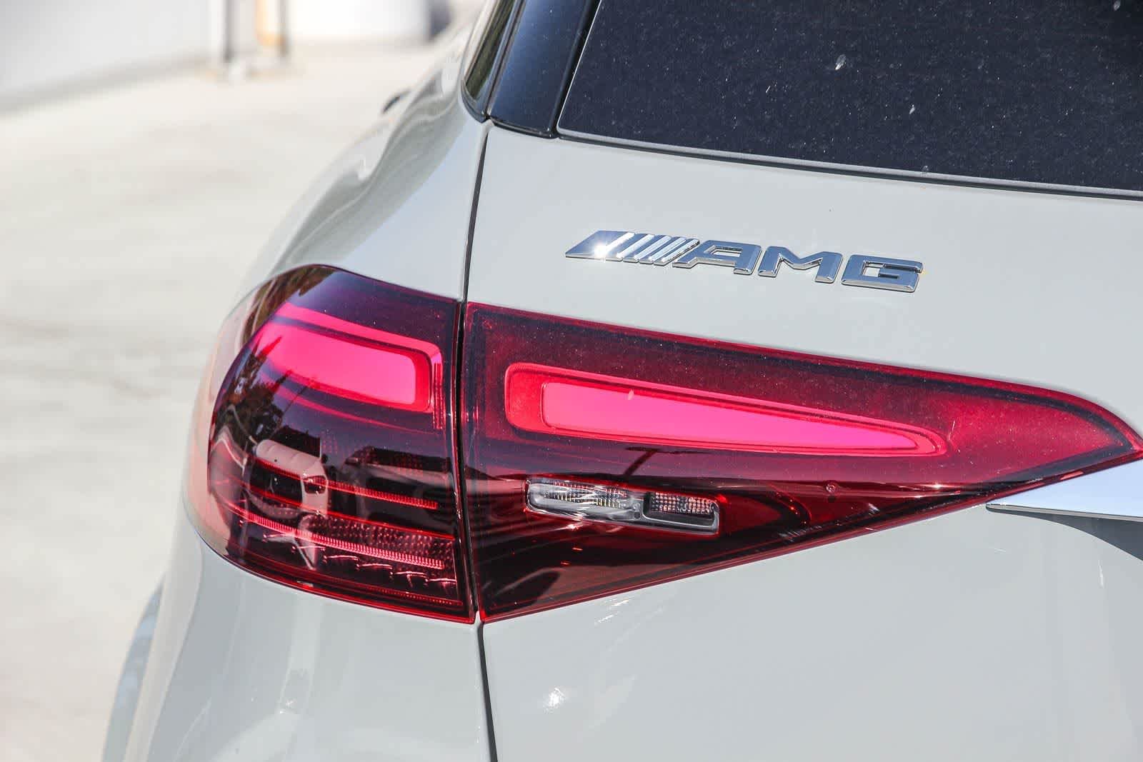New 2026 MANUFAKTUR Alpine Grey Mercedes-Benz AMG® GLE 63 S image 7