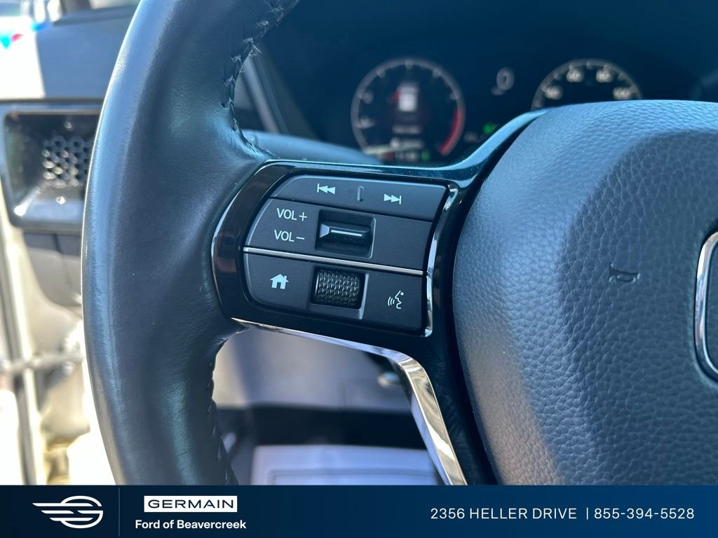 Used 2023 Platinum White Pearl Honda EX-L image 23