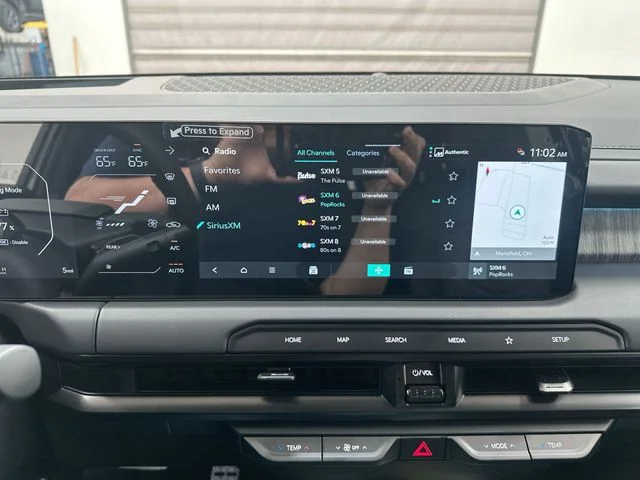 New 2027 Glacial White Pearl Kia X-LINE SX PRESTIGE image 13