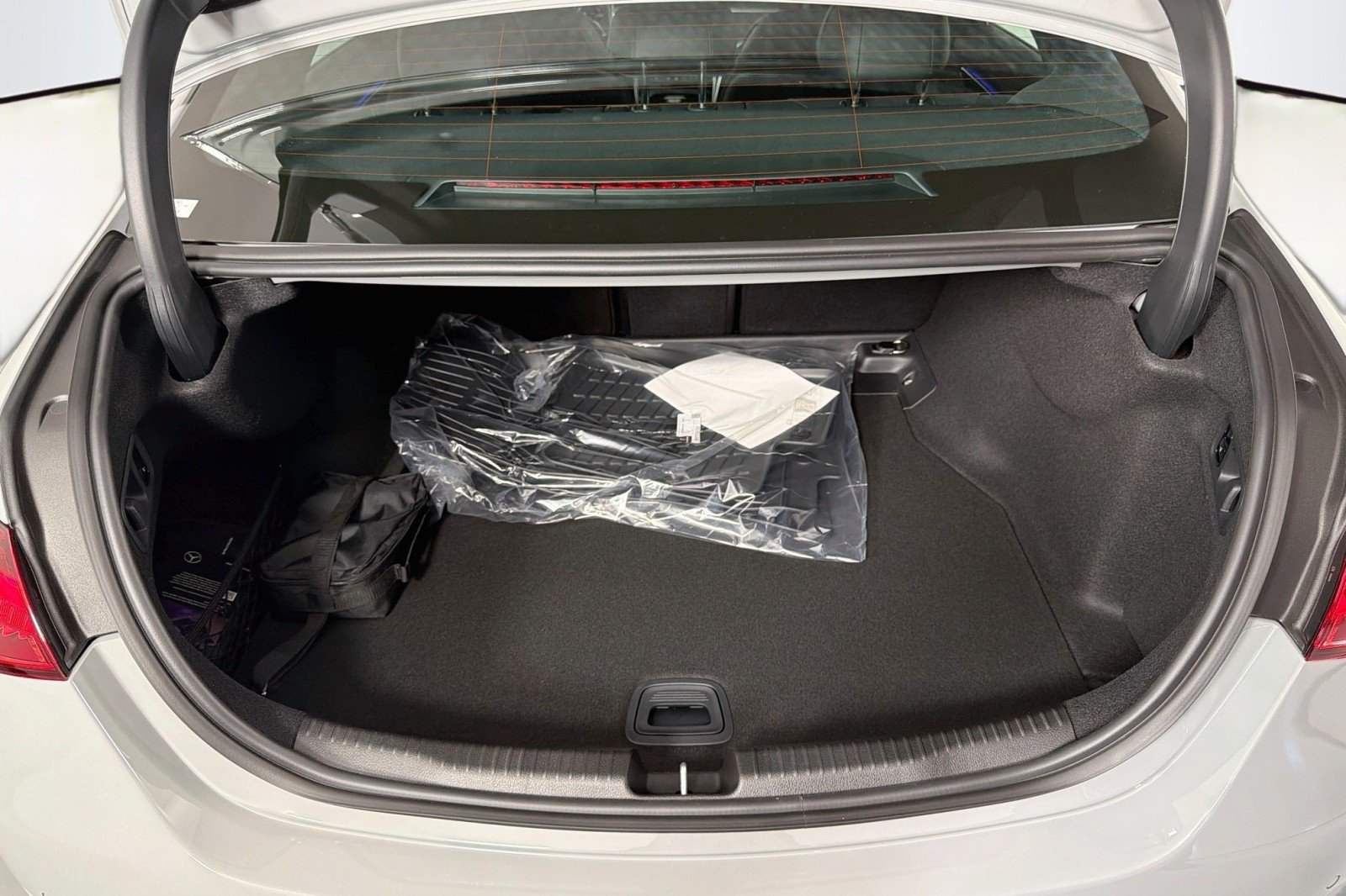 New 2026 MANUFAKTUR Alpine Grey Mercedes-Benz C 300 Sedan image 22