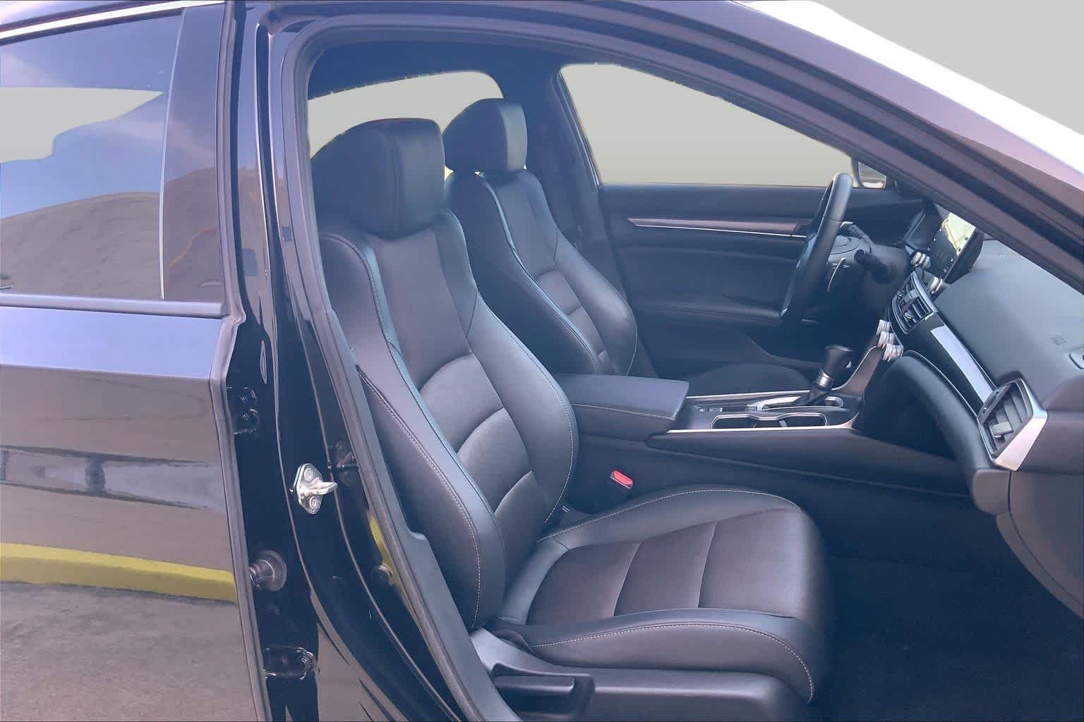 Used 2019 Crystal Black Pearl Honda Sport 1.5T image 9