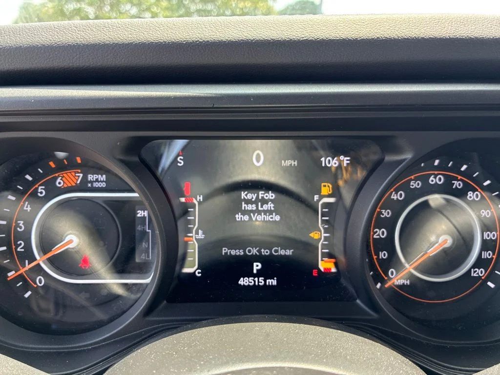 Used 2025 White Jeep Sahara image 23