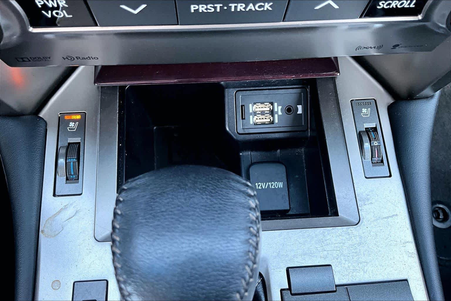 Used 2019 Starfire Pearl Lexus Premium image 34