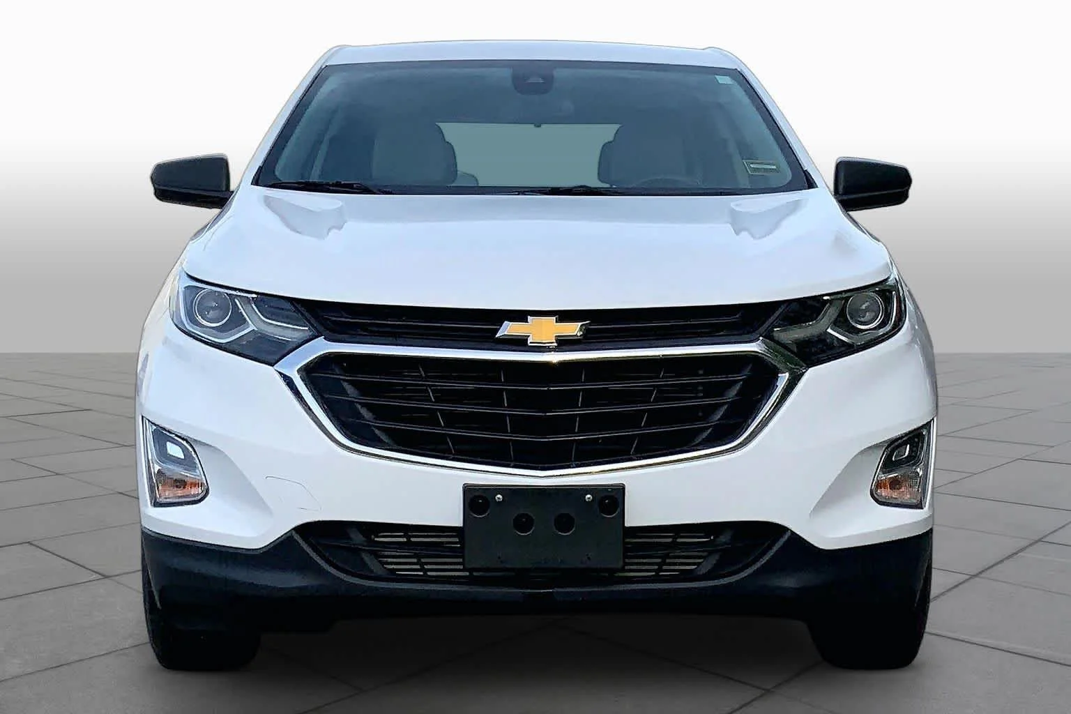 Used 2020 Summit White Chevrolet LS image 4