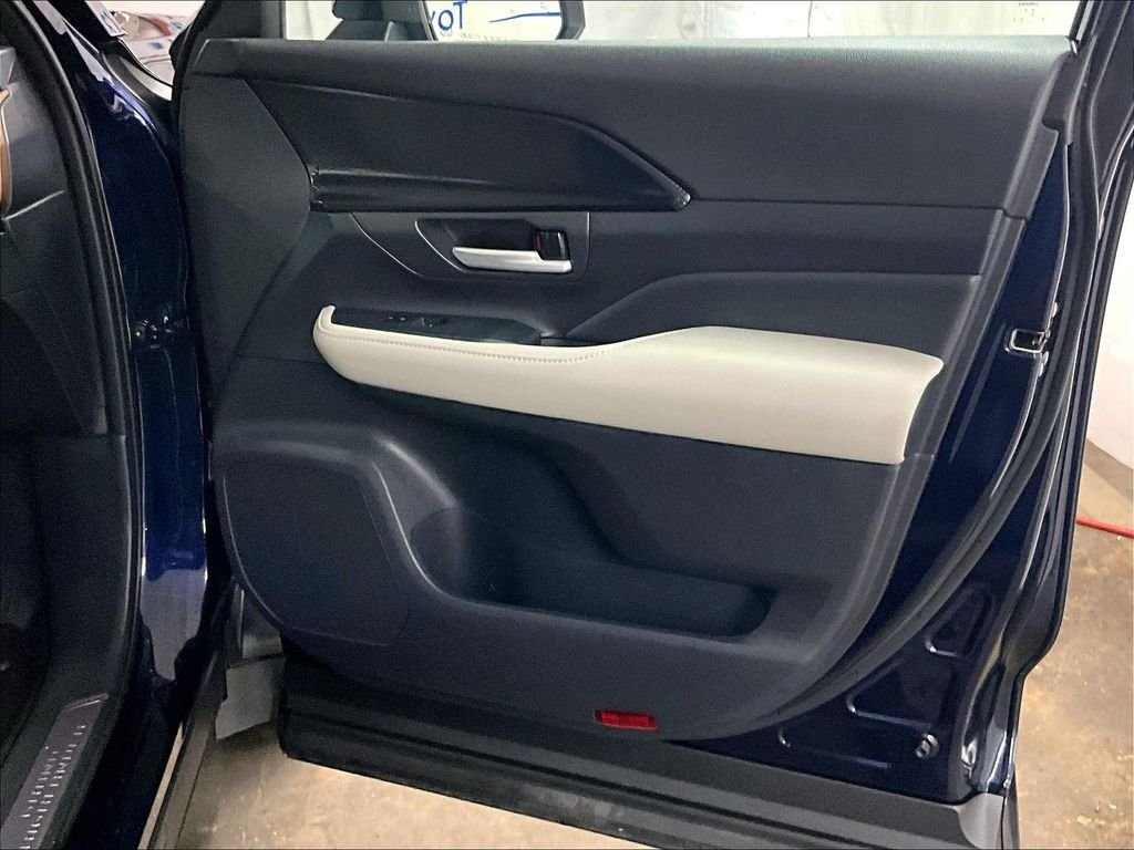 Certified Used 2026  Toyota MAX Platinum image 12