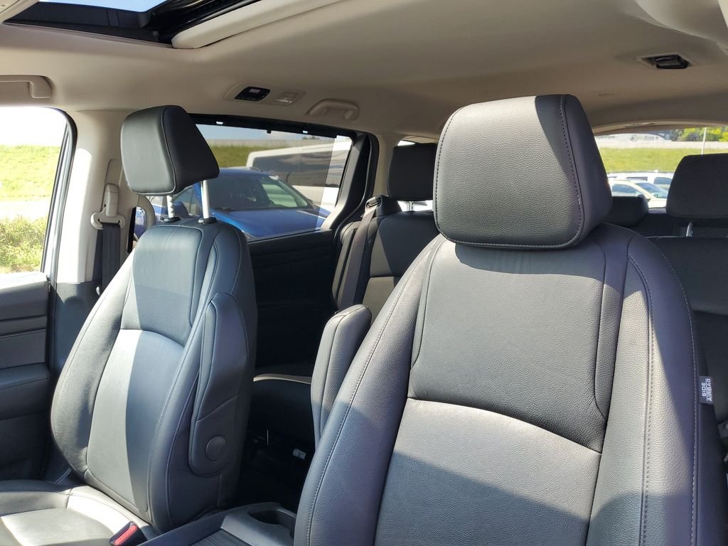 2025 Honda Odyssey EX-L - Photo 13