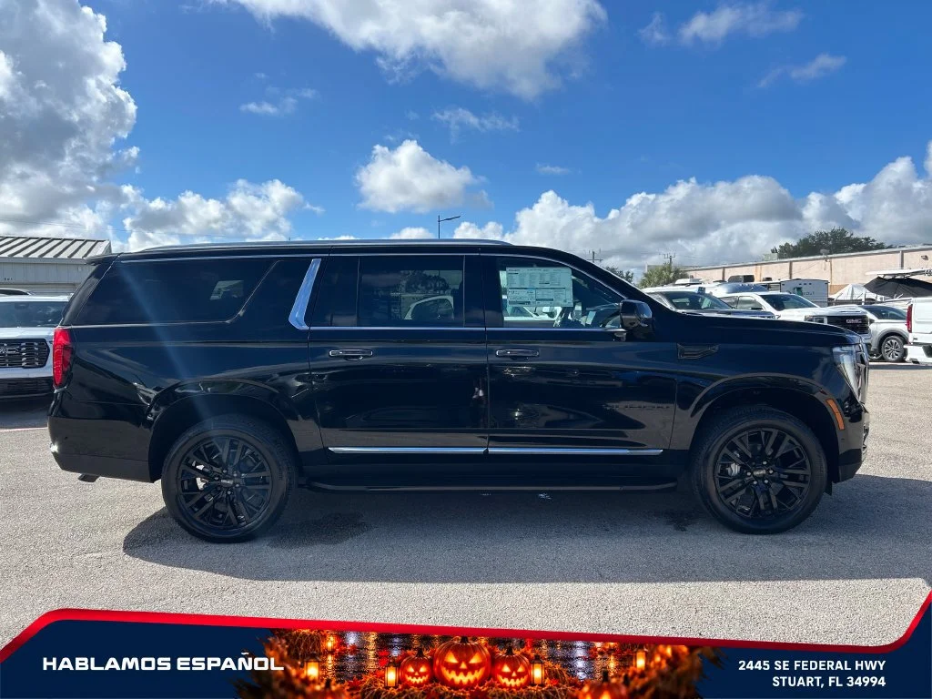 New 2026 Onyx Black GMC Elevation image 8