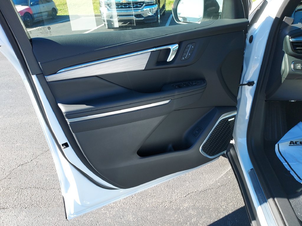 New 2027 Summit White Buick Preferred image 12