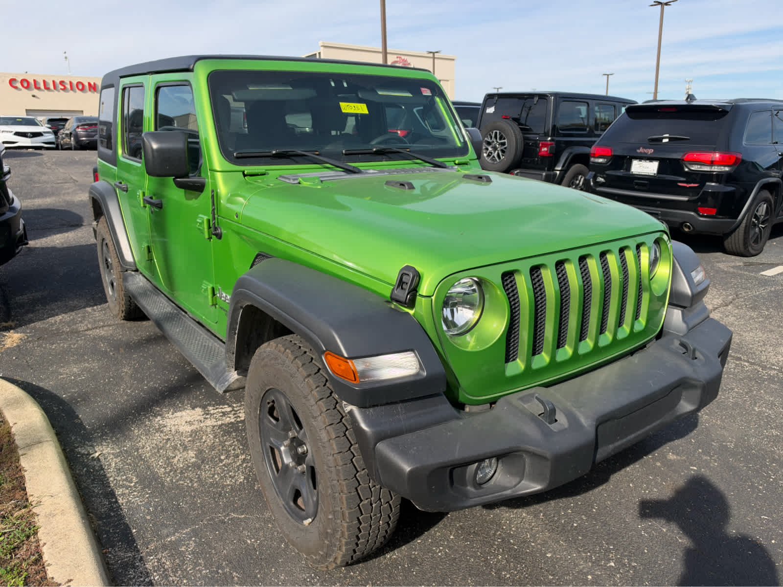 Used 2019 Mojito! Clearcoat Jeep Sport image 3