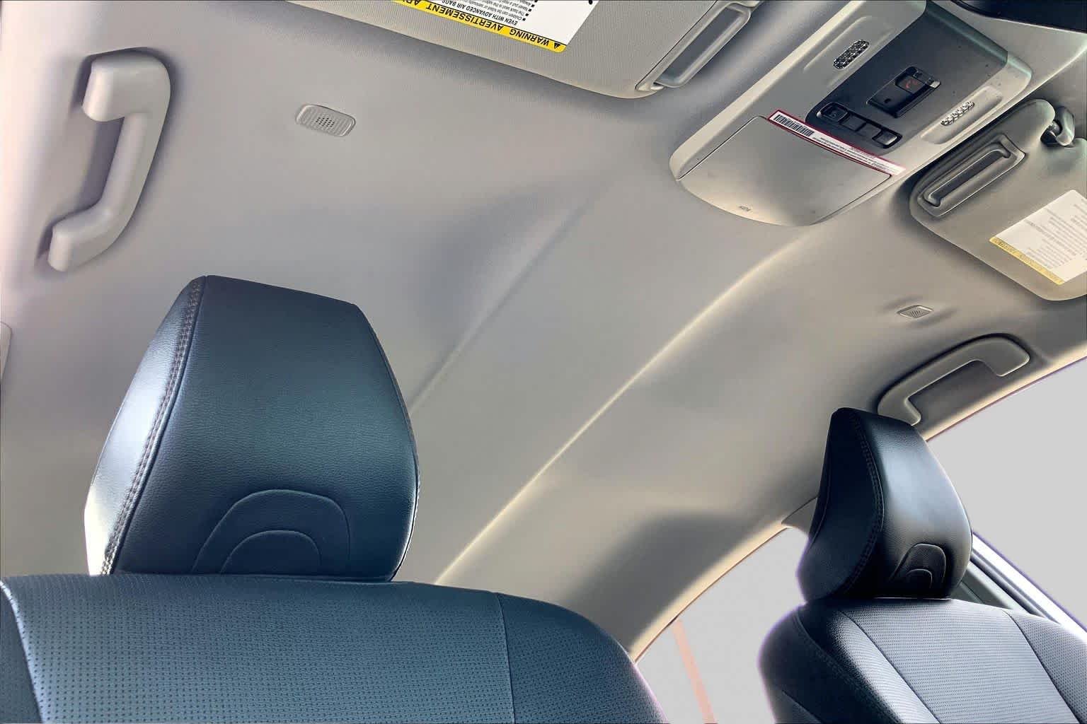 Used 2025 Wind Chill Pearl Toyota XLE image 14