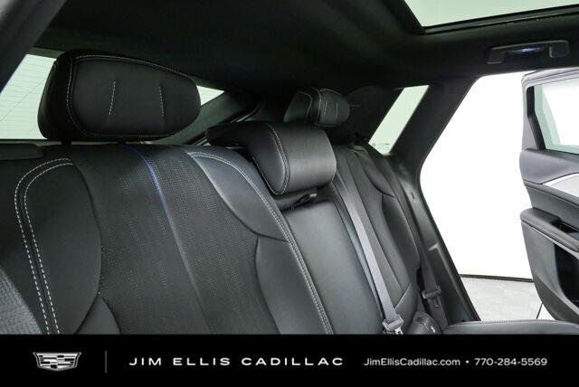 2027 Cadillac LYRIQ Luxury - Photo 22