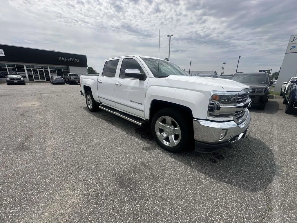 Used 2018 White Chevrolet LTZ image 8