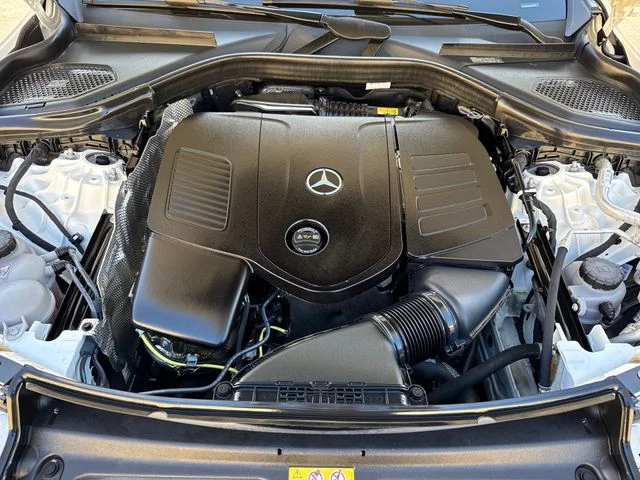 Used 2025 White Mercedes-Benz GLC 350e image 9