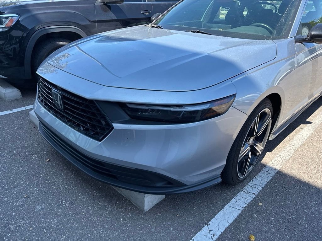 Used 2025  Honda Sport image 4