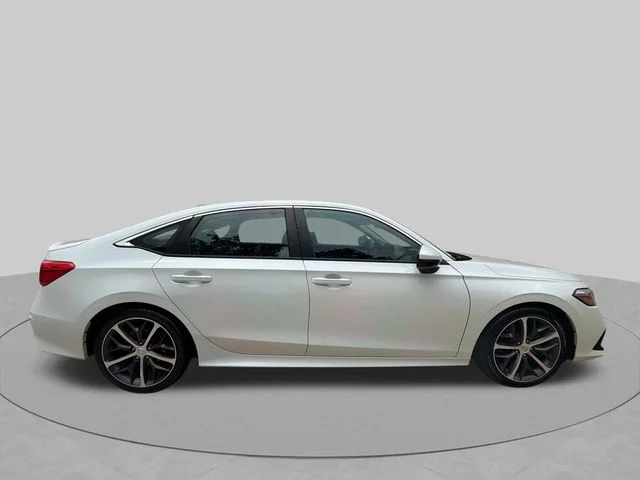 Certified Used 2024 Platinum White Pearl Honda 1.5T 4D TOURING image 8