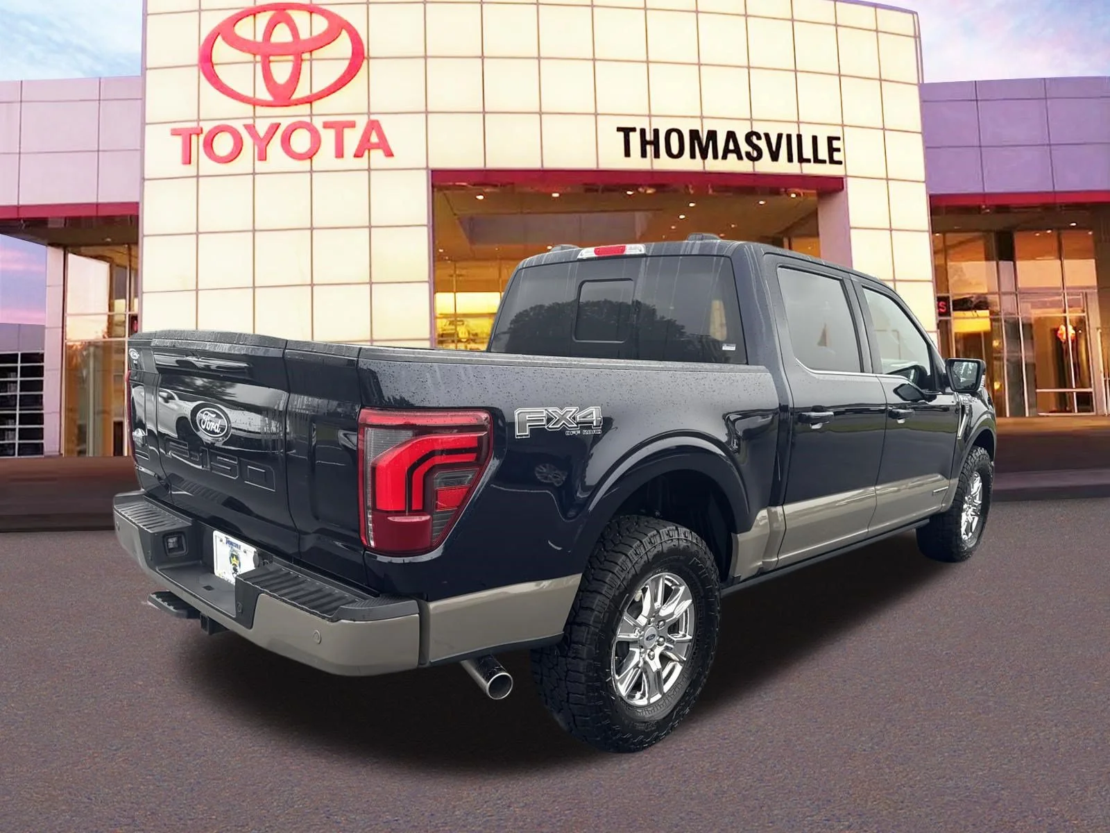 Used 2025 Blue Metallic Ford King Ranch image 5