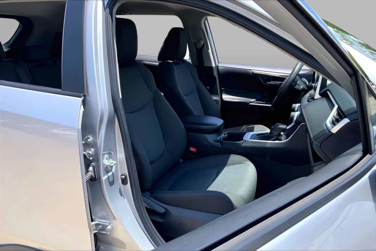 Used 2024 Silver Sky Metallic Toyota XLE image 9