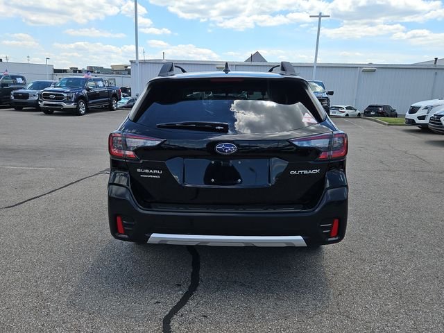 Certified Used 2020 Crystal Black Silica Subaru Limited image 4